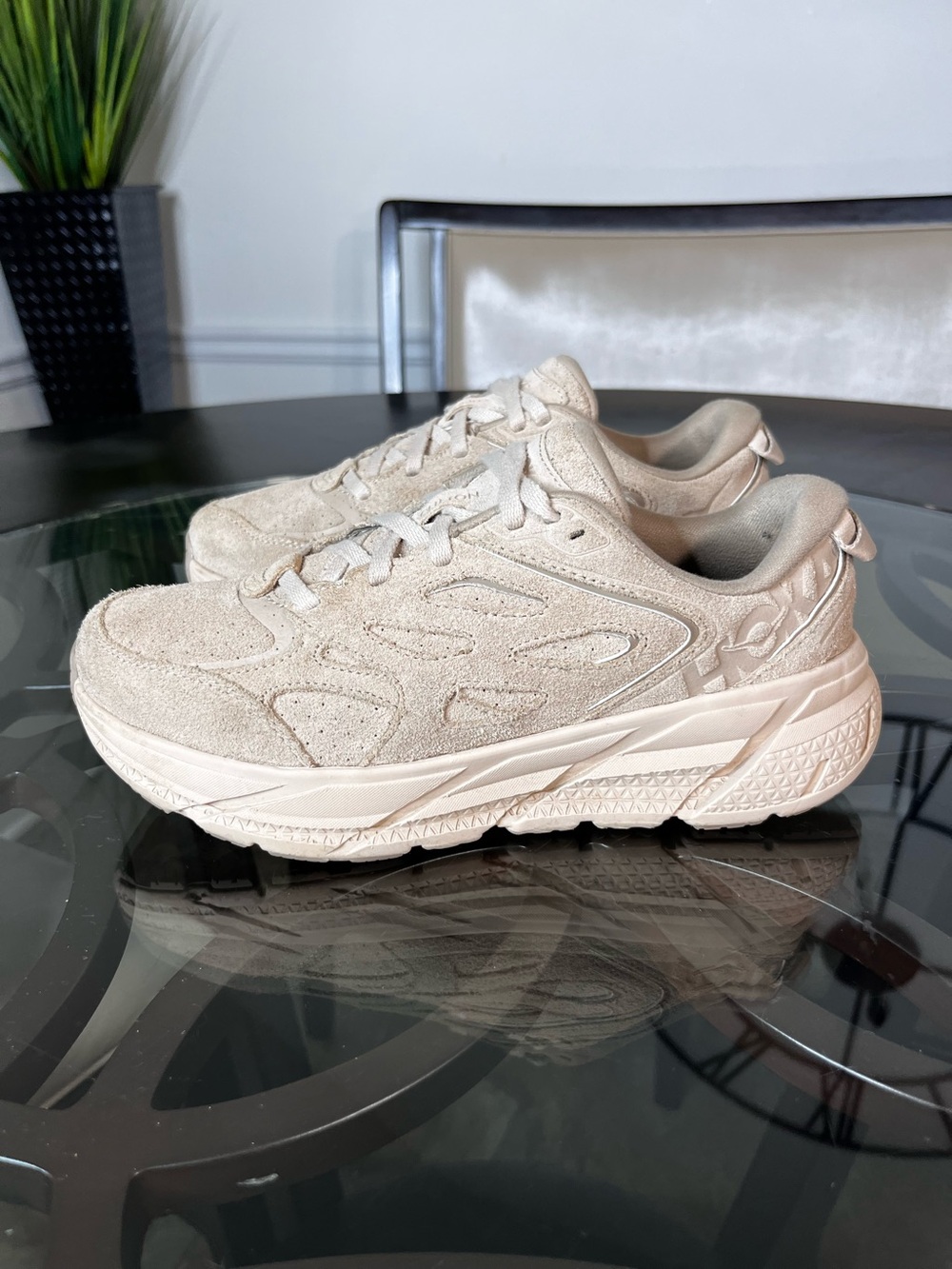 Hoka One One Clifton L
Suede Shifting Sand Dune
Running Shoes Men's Sz 8